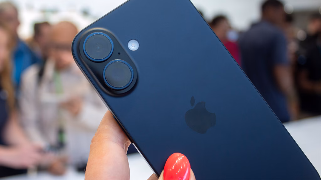 ram 8gb di iphone 18