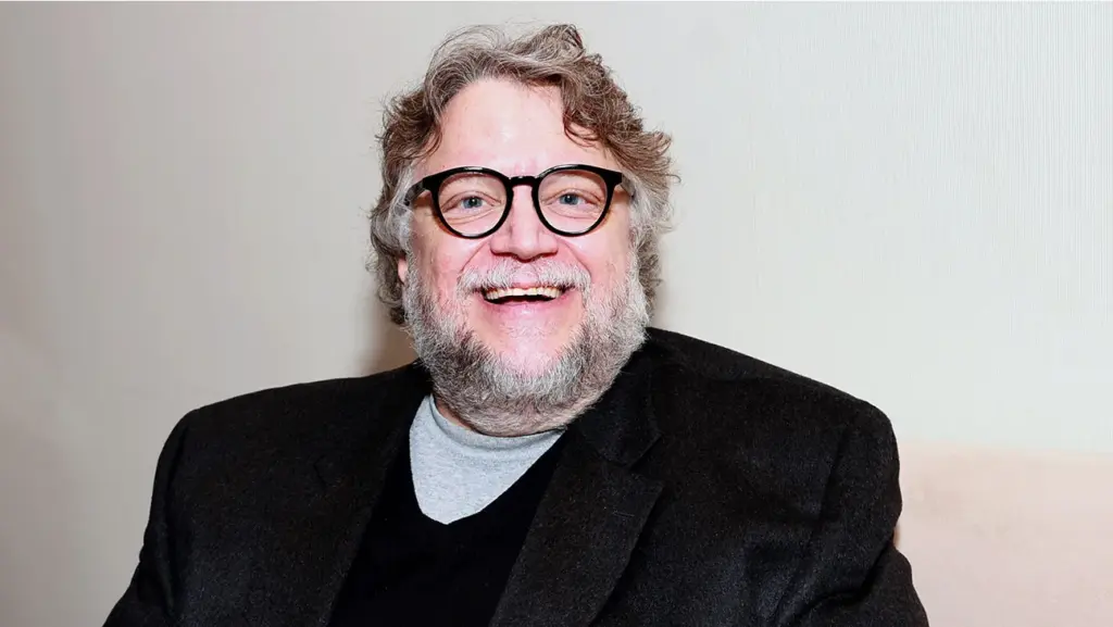 Guillermo del Toro Mengaku Suka Main Game Angry Birds Hampir Setiap Hari 5 Guillermo Del Toro